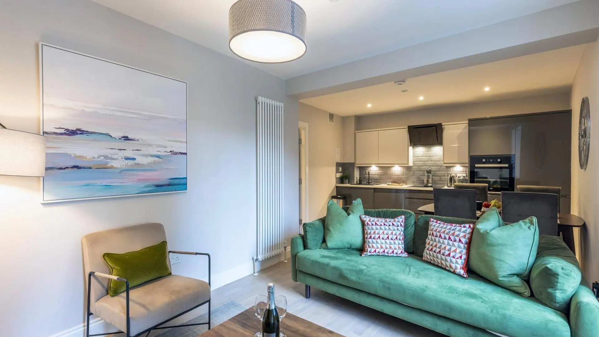 Dragon Suites - Edinburgh City Centre 2 Bed Apartment United Kingdom